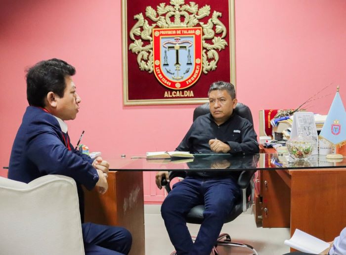 El presidente de la Corte Yone Li Córdova hizo una visita al alcalde de Talara Sigifredo Zárate