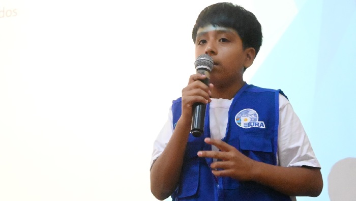 Adolescentes del CCONNA