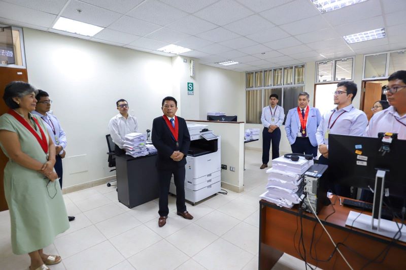 El presidente de la Corte Yone Pedro Li felicitó la labor del personal de la Sala Laboral por implementar buena práctica judicial