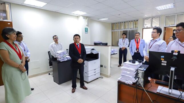 El presidente de la Corte Yone Pedro Li felicitó la labor del personal de la Sala Laboral por implementar buena práctica judicial