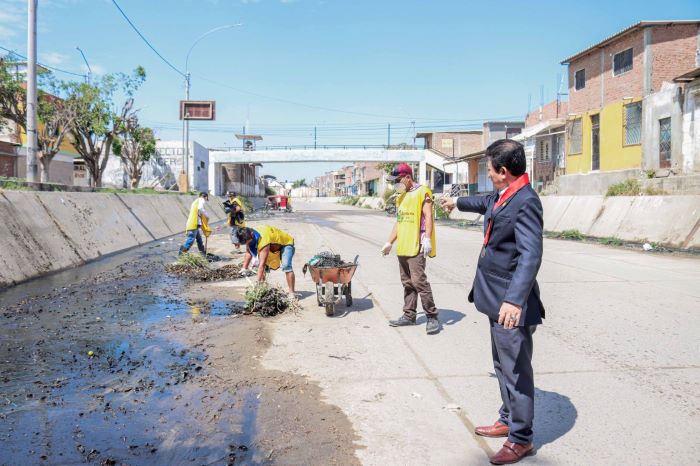 El presidente de la Corte Yone Li supervisó los trabajos de los sentenciados