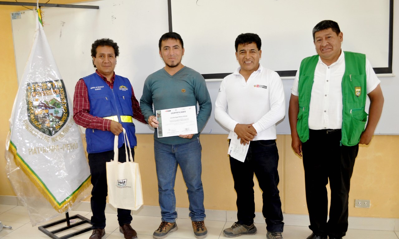 Capacitación producción de abono orgánico