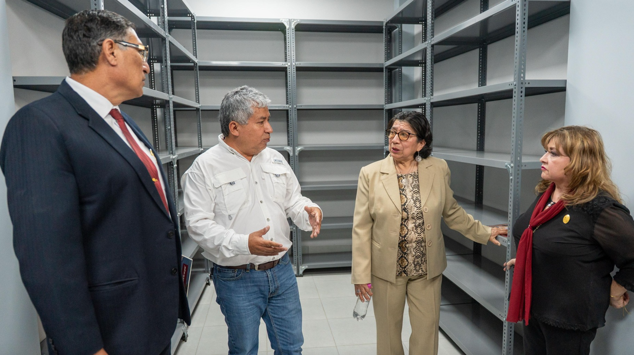 Imagen funcionarios del Gobierno Regional de Huánuco y del Archivo General de la Nación