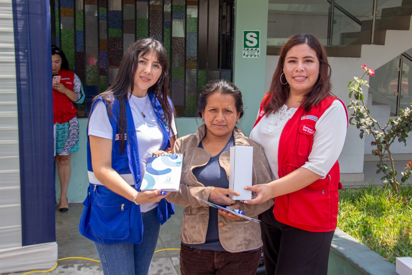 Seguro Saludpol participó en el “Módulo Itinerante” de la Defensoría del Policía