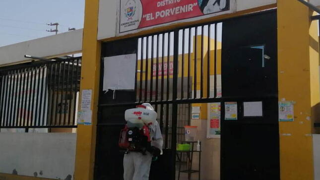 Gore Logra Compromiso Del Minsa Para Construir Dos Centros De Salud En El Porvenir