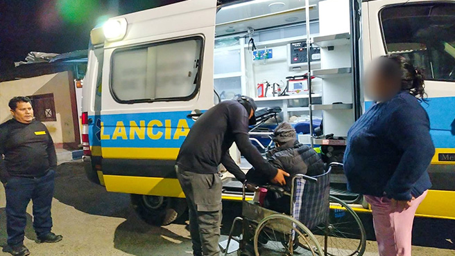 Auxilian a mujer que fue mordida por víbora en San Jacinto