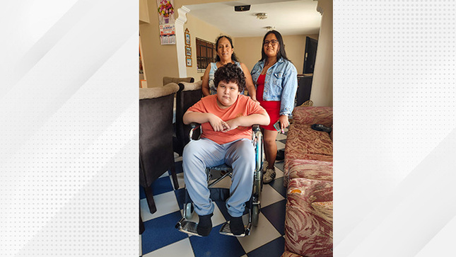 Entrega de Silla de Ruedas: Un regalo de esperanza