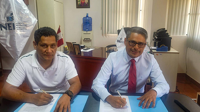 Alcalde de Nepeña firma convenio interinstitucional con el INEI