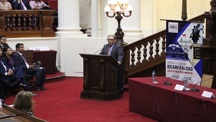 Magistrado del TC Gustavo Gutiérrez expuso en mesa de trabajo “Hacia la nueva bicameralidad” realizada en el Congreso de la República