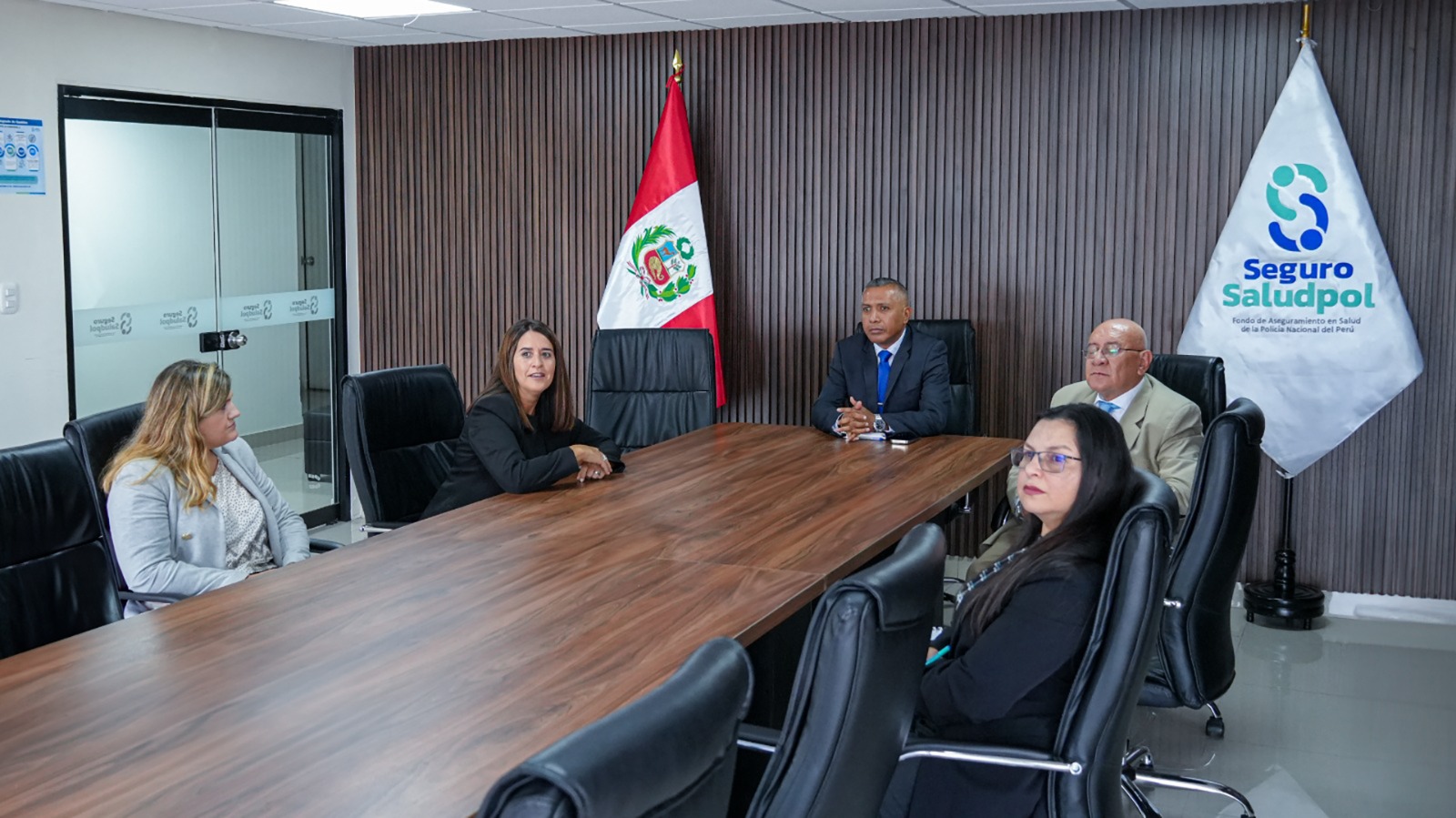 Seguro Saludpol impulsa alianzas estratégicas internacionales en favor de la salud policial