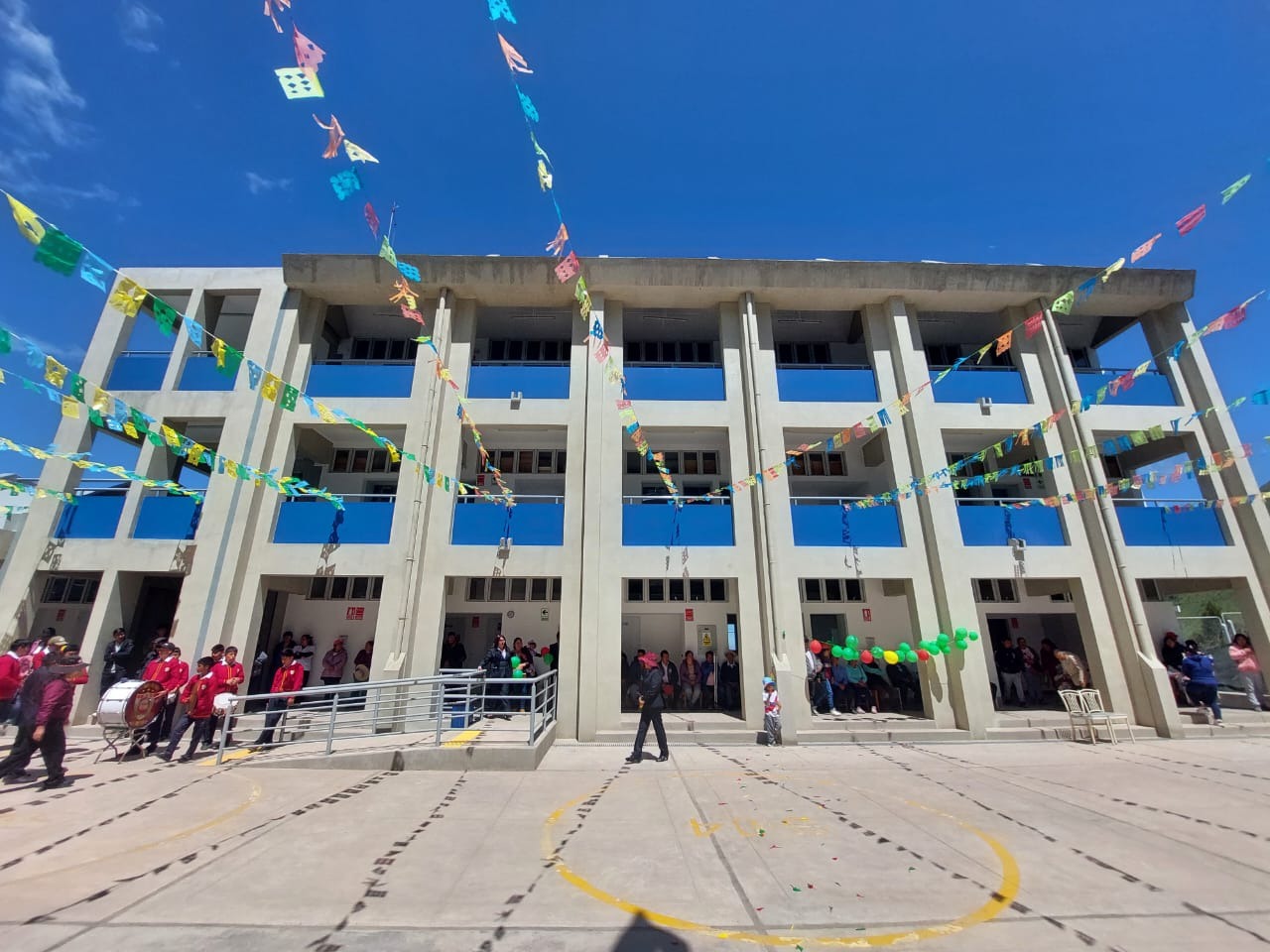 Pronied inaugura renovada infraestructura de la I.E. San Pedro de Aija, en la región Áncash