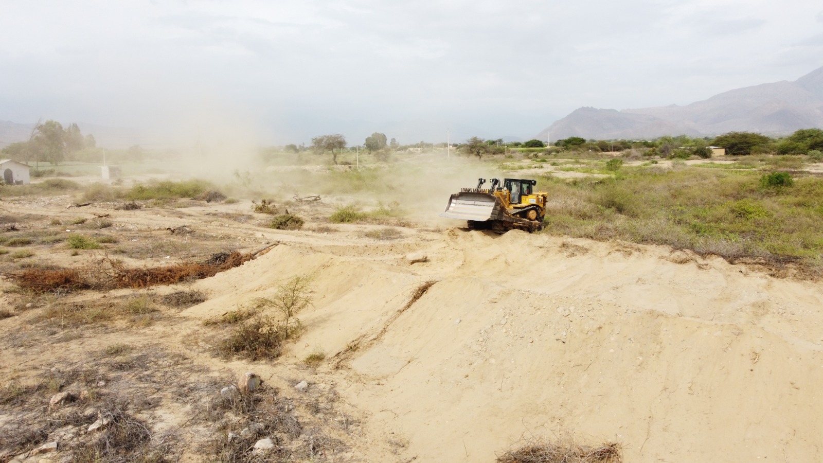 Gore Finaliza Trabajos Preventivos En La Quebrada El Conejo Hacia El Río Chamán.