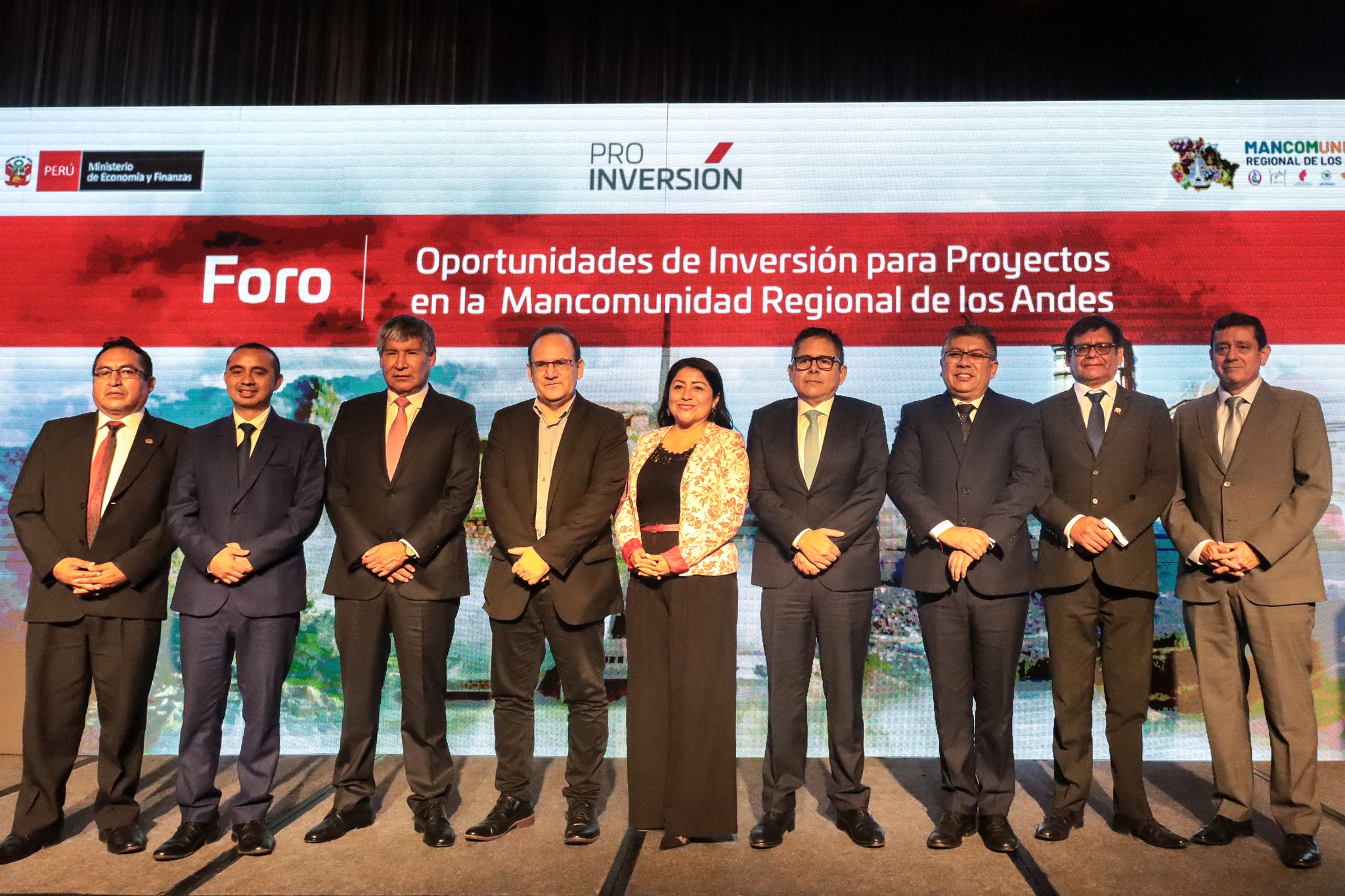 Fotografía protocolar del Foro.