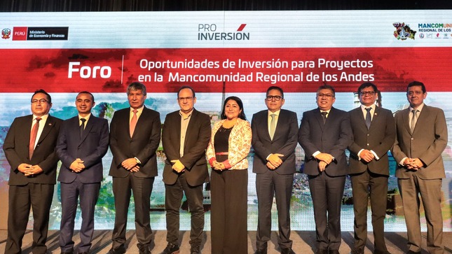 Fotografía protocolar del Foro.