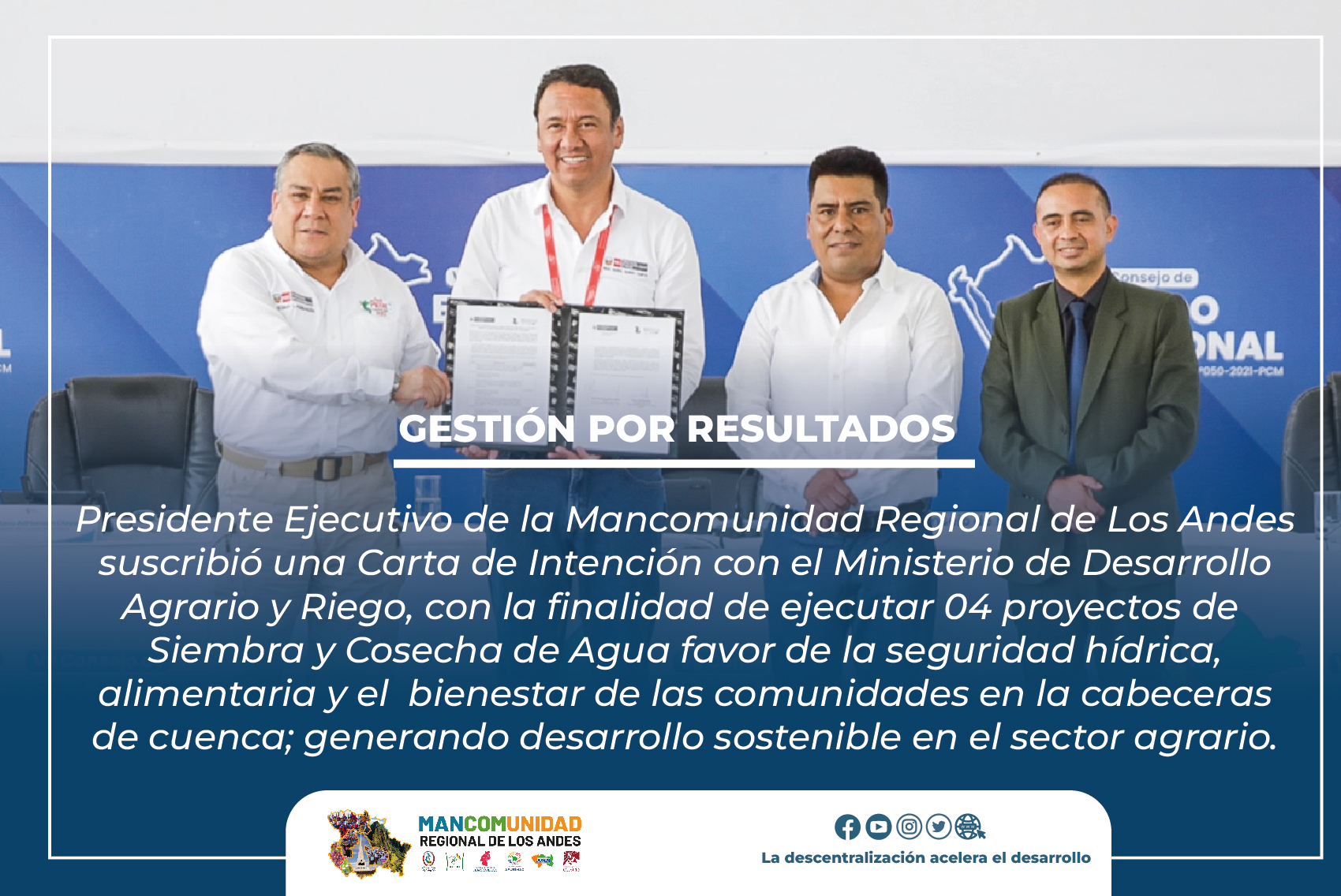 Fotografía protocolar de firma de convenio entra la MRDLA Y MIDAGRI.