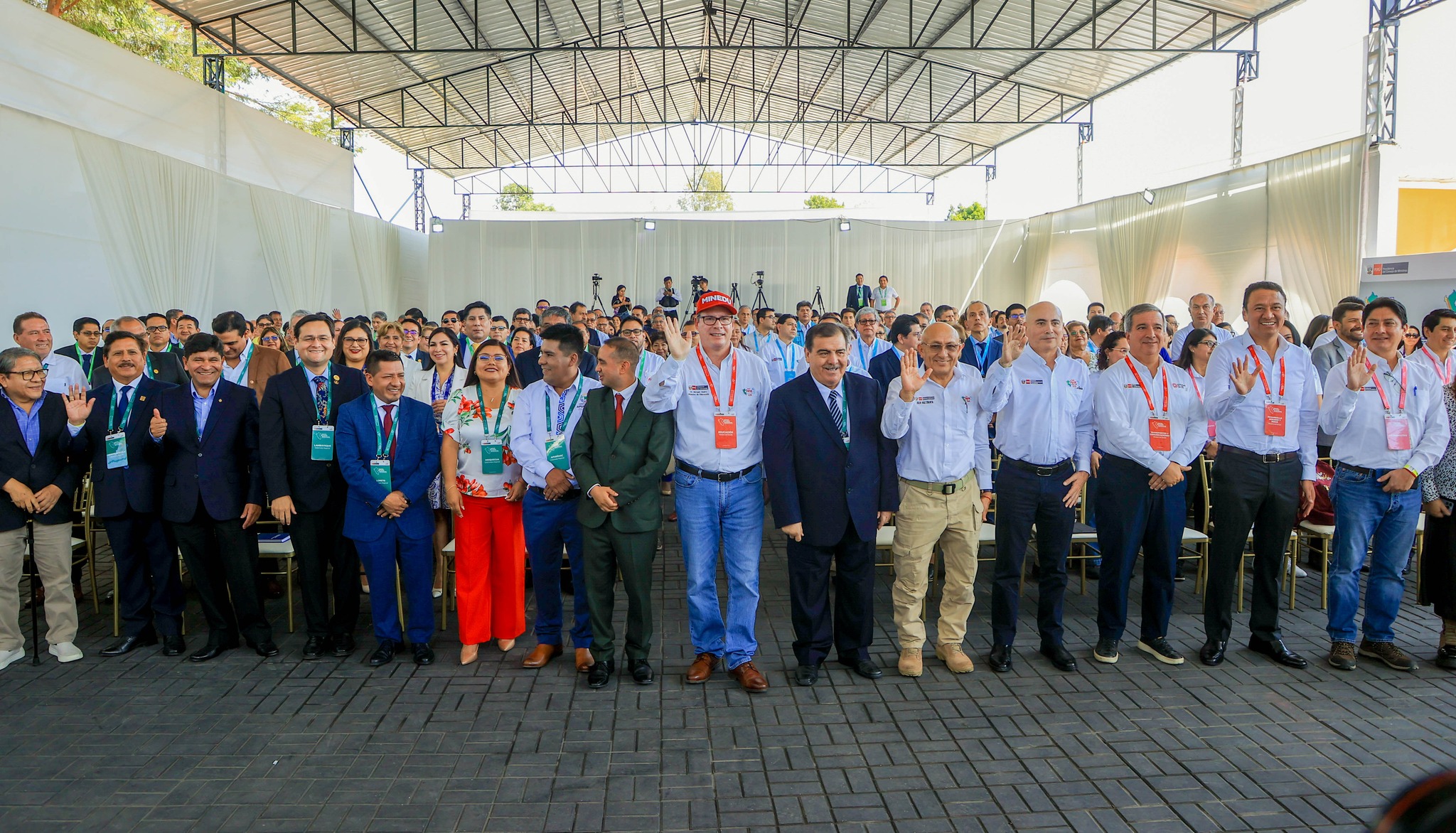 Fotografía protocolar del VII Consejo de Estado Regional