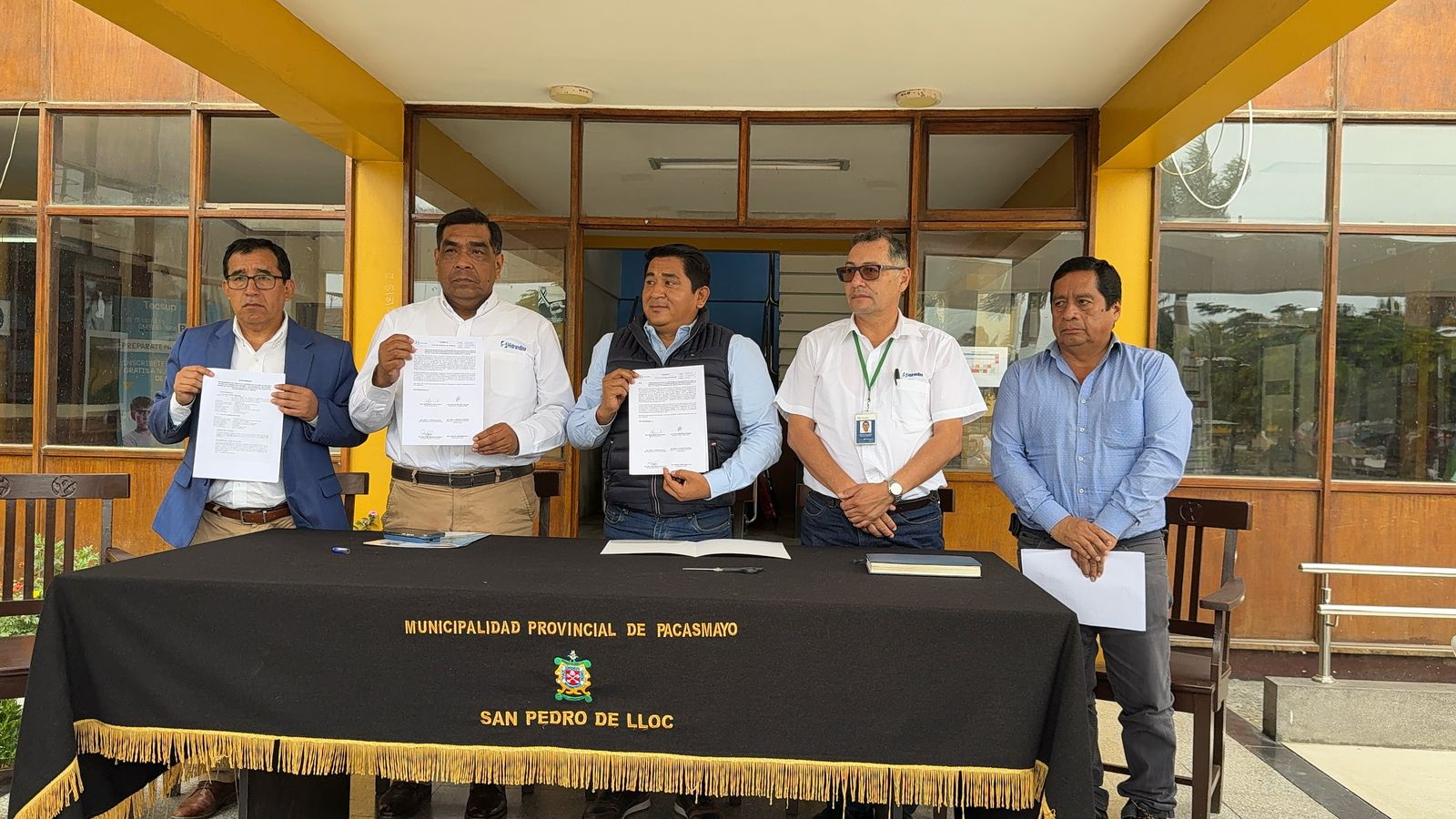 Hidrandina realizó entrega de terreno a contratista Consorcio San Antonio para la ejecución de labores que contempla alumbrado público con tecnología LED y la instalación de redes subterráneas en todo el centro histórico.