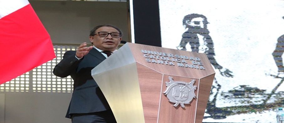 Magistrado del TC Gustavo Gutiérrez participó como expositor en el Congreso Internacional de Derecho Constitucional en Arequipa