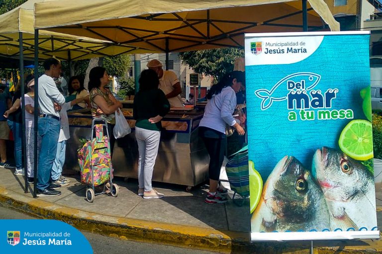 Gracias a todos los vecinos que se acercaron al Parque Huiracocha y aprovecharon los productos frescos, perfectos para compartir en familia durante Semana Santa.
Nos alegra seguir apoyando tu economía con calidad y calidez. ¡Nos vemos en la próxima edición del Mercadito Agrícola!