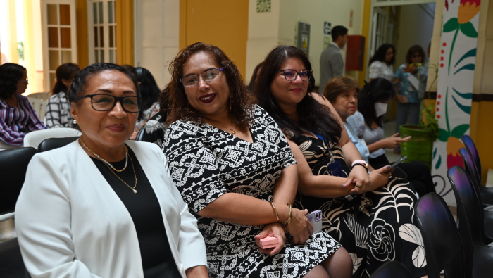 Día de la Secretaria: INSN reconoce labor de más de 120 trabajadoras de la institución