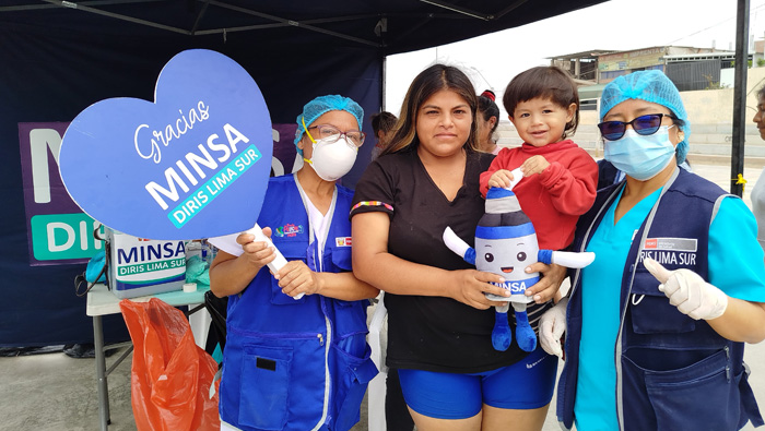 Más de 500 pobladores reciben atención especializada en asentamiento humano de Villa El Salvador