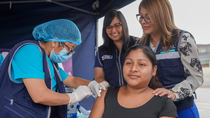 Más de 500 pobladores reciben atención especializada en asentamiento humano de Villa El Salvador
