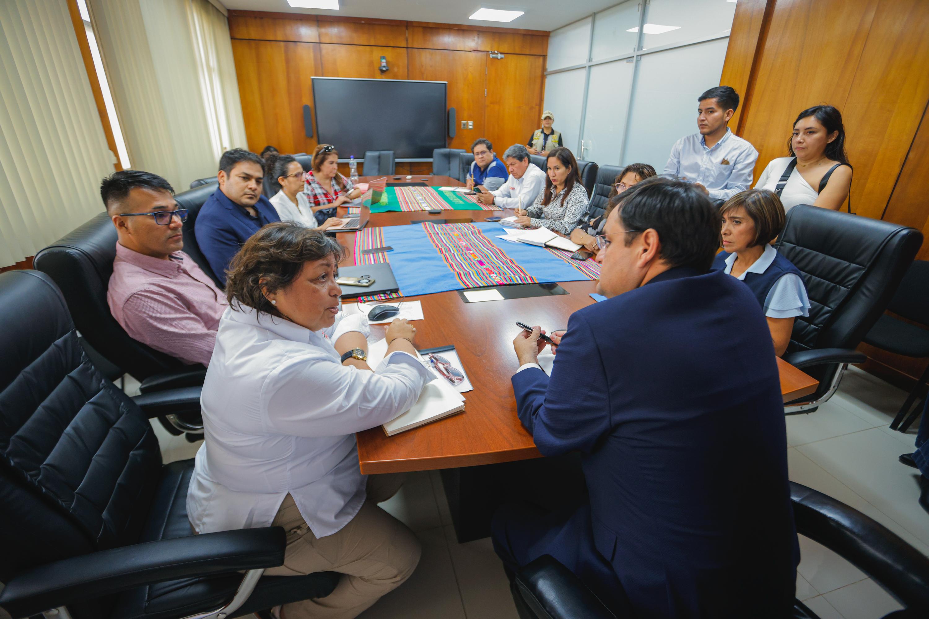 Titular del Sector se reunió también con el director Sociedad de Beneficencia de Lambayeque en busca de fortalecer los servicios de protección social.