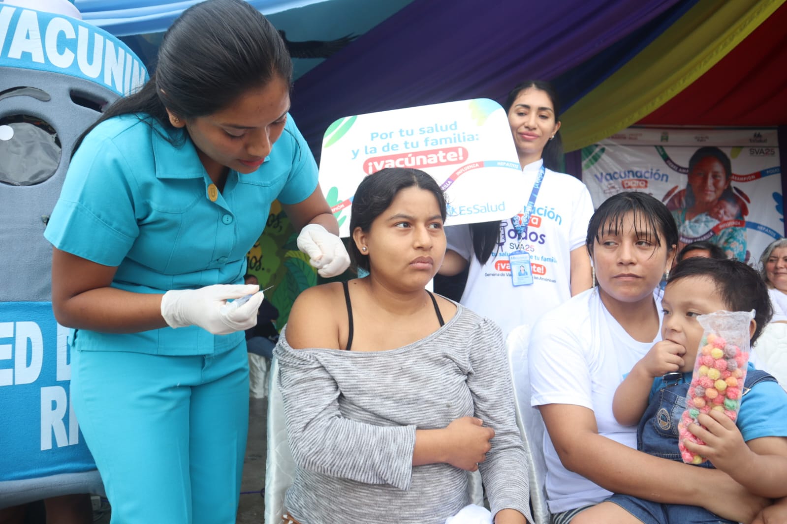 Se debe precisar que, el sector salud del Goresam realiza vacunación a la población en colegios y brigadas móviles durante todo el año.