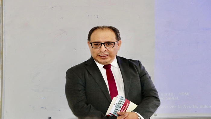 Magistrado del TC Gustavo Gutiérrez dio conferencia y presentó su libro “La Reforma Constitucional” en la Universidad Nacional de Moquegua