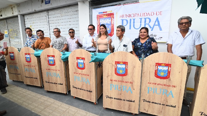 Entrega de módulos a mecanógrafos
