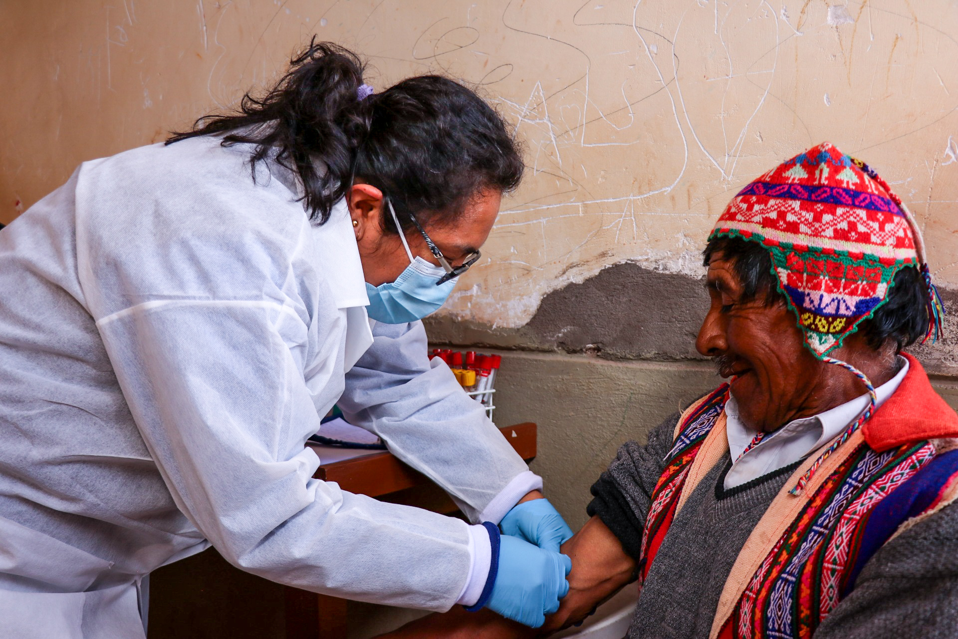 Coya - Calca: Más De 300 Pobladores De La Comunidad De Patabamba Beneficiados Con Campaña Médica Gratuita