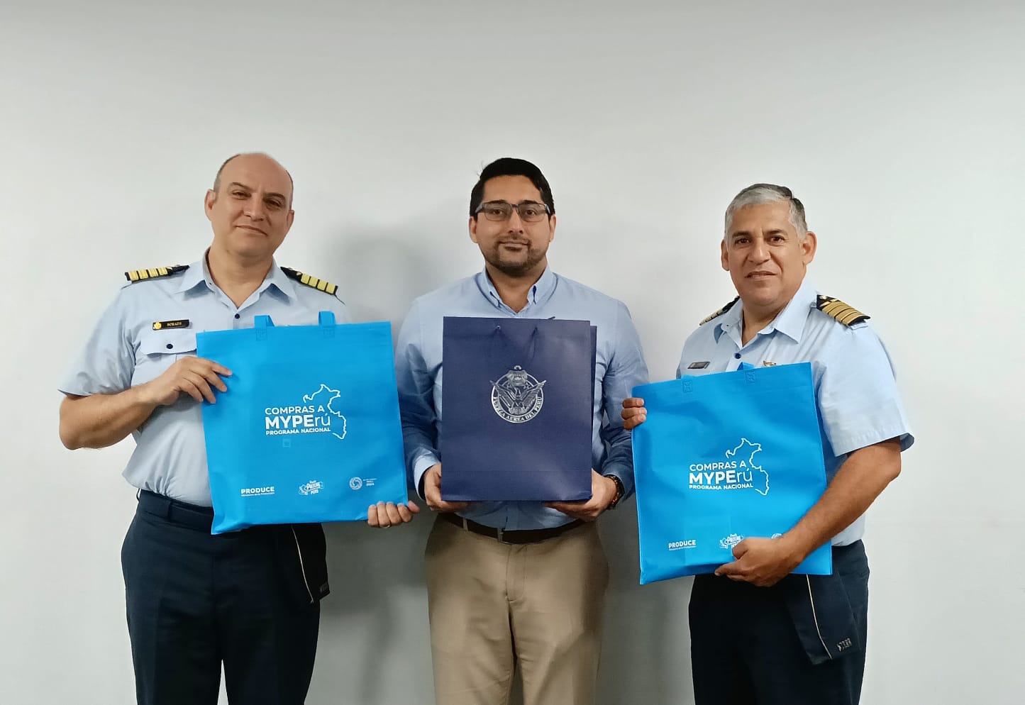 FOTO DE REUNIÓN