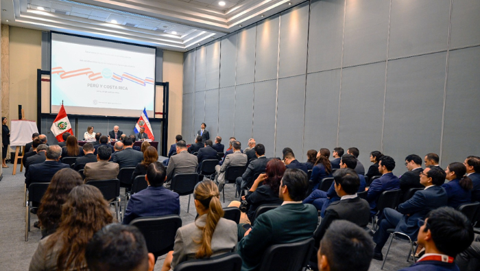 Presentan matasello por el 173° aniversario de los vínculos diplomáticos Perú-Costa Rica