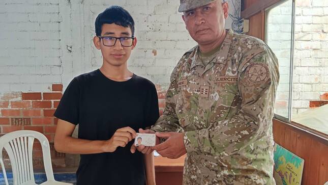 Entrega de la libreta militar