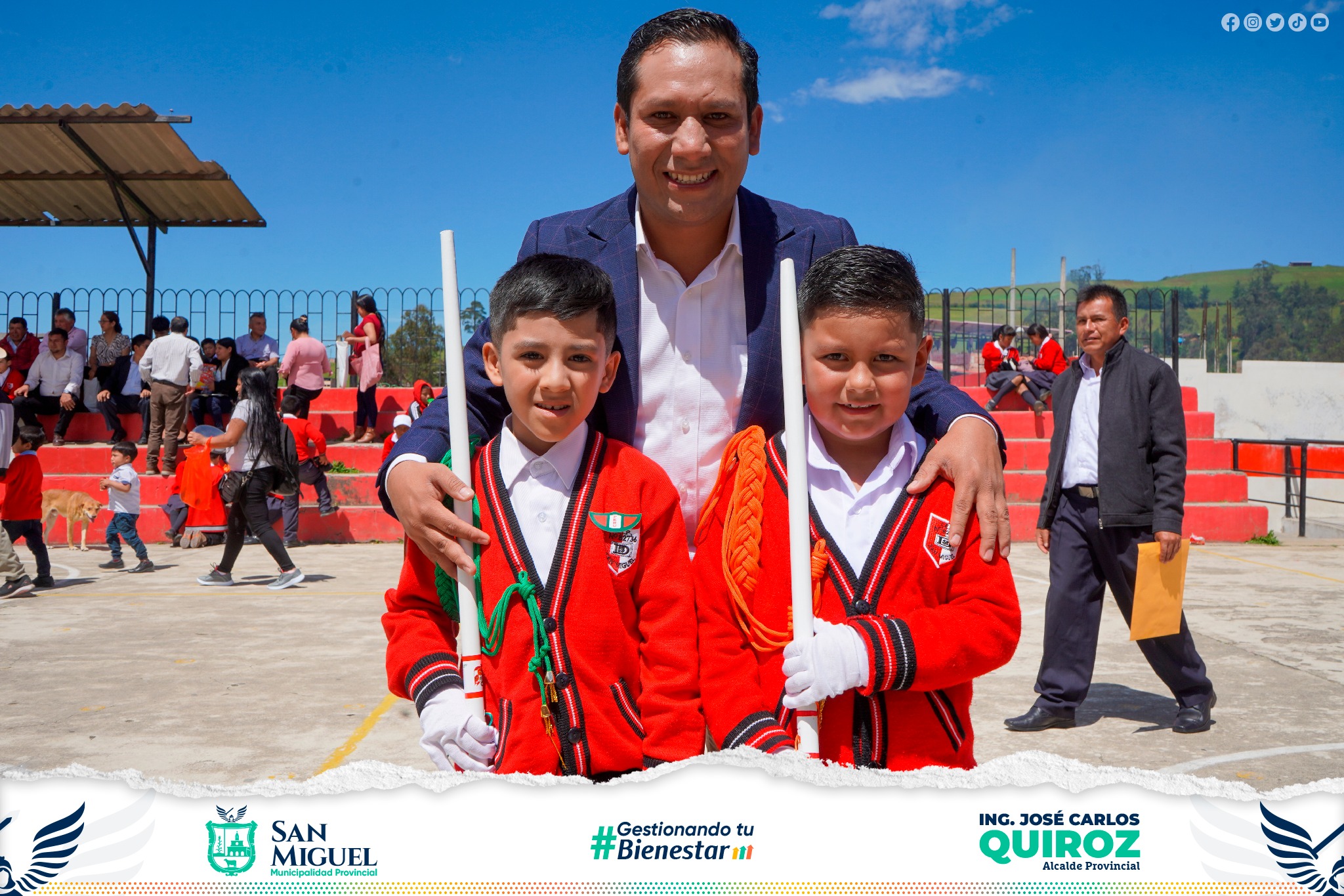 FOTOS DE LA CEREMONIA DE IMPOSICIÓN DE CORDONES