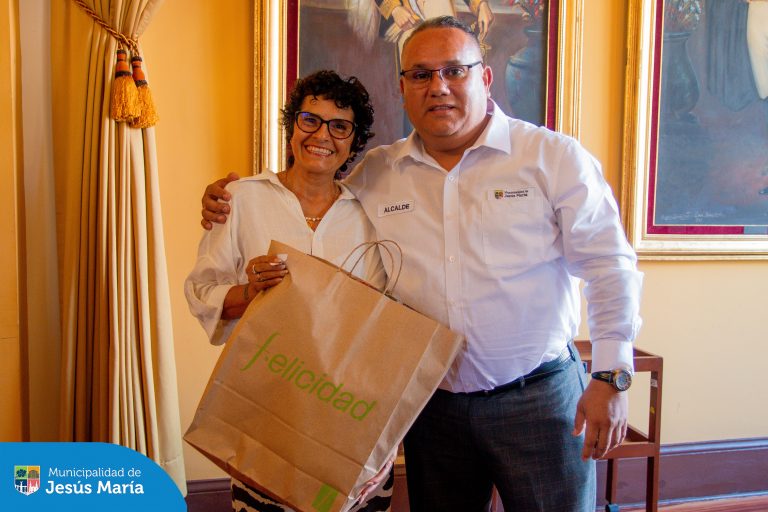 Desde la Municipalidad de Jesús María, celebramos a todas nuestras secretarias con un emotivo agasajo lleno de alegría y gratitud. Reconocemos su esfuerzo diario, su profesionalismo y el valioso apoyo que brindan en cada tarea.
Gracias por ser un pilar fundamental de nuestra gran familia municipal.