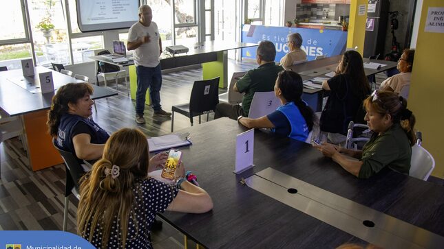 En el Coworking de Jesús María, nuestros emprendedores participaron con entusiasmo en la charla gratuita sobre “Habilidades Blandas”, una herramienta clave para fortalecer sus negocios y crecer como líderes. 🚀👏
Gracias a todos los que se sumaron a esta jornada de aprendizaje. 🙌
Y si tú también quieres seguir creciendo, mantente atento a nuestras redes sociales… ¡pronto vendrán más oportunidades para ti!