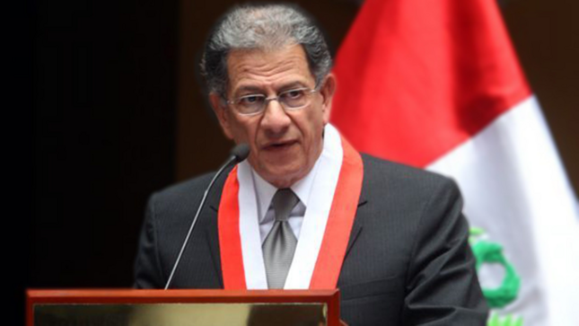 Ratifican como presidente del Tribunal Constitucional