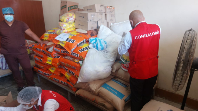 Tumbes. – La Contraloría General identificó la presencia de gorgojos en baldes de garbanzo y quinua de 15.40 kg y 13.55 kg, respectivamente, en los ambientes del área de nutrición y dietética, los cuales iban a ser utilizados en la preparación de raciones diarias para pacientes del Hospital Regional JAMO II-2 de Tumbes.