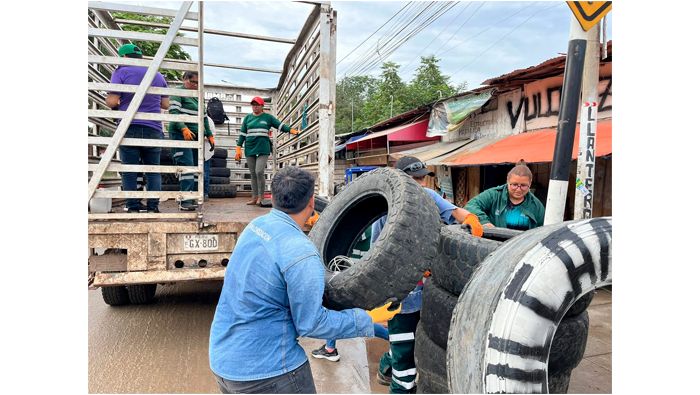 URS viene realizando la recolecciΓ³n de neumΓ‘ticos en desuso.
