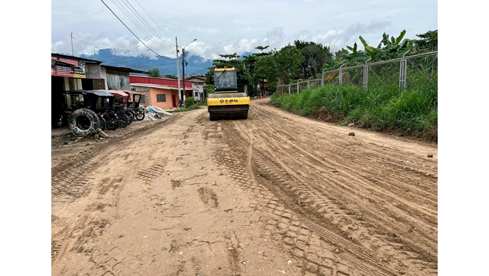 Mantenimientos de vΓas en la AA.VV 10 de agosto - parte baja de la ciudad de Tarapoto.