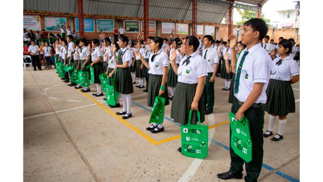 Juramentación de 17 promotores escolares ambientales. 