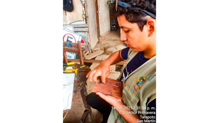 FabricaciΓ³n de tarjeta electrΓ³nica para semΓ‘foro de 3 vΓas independiente.