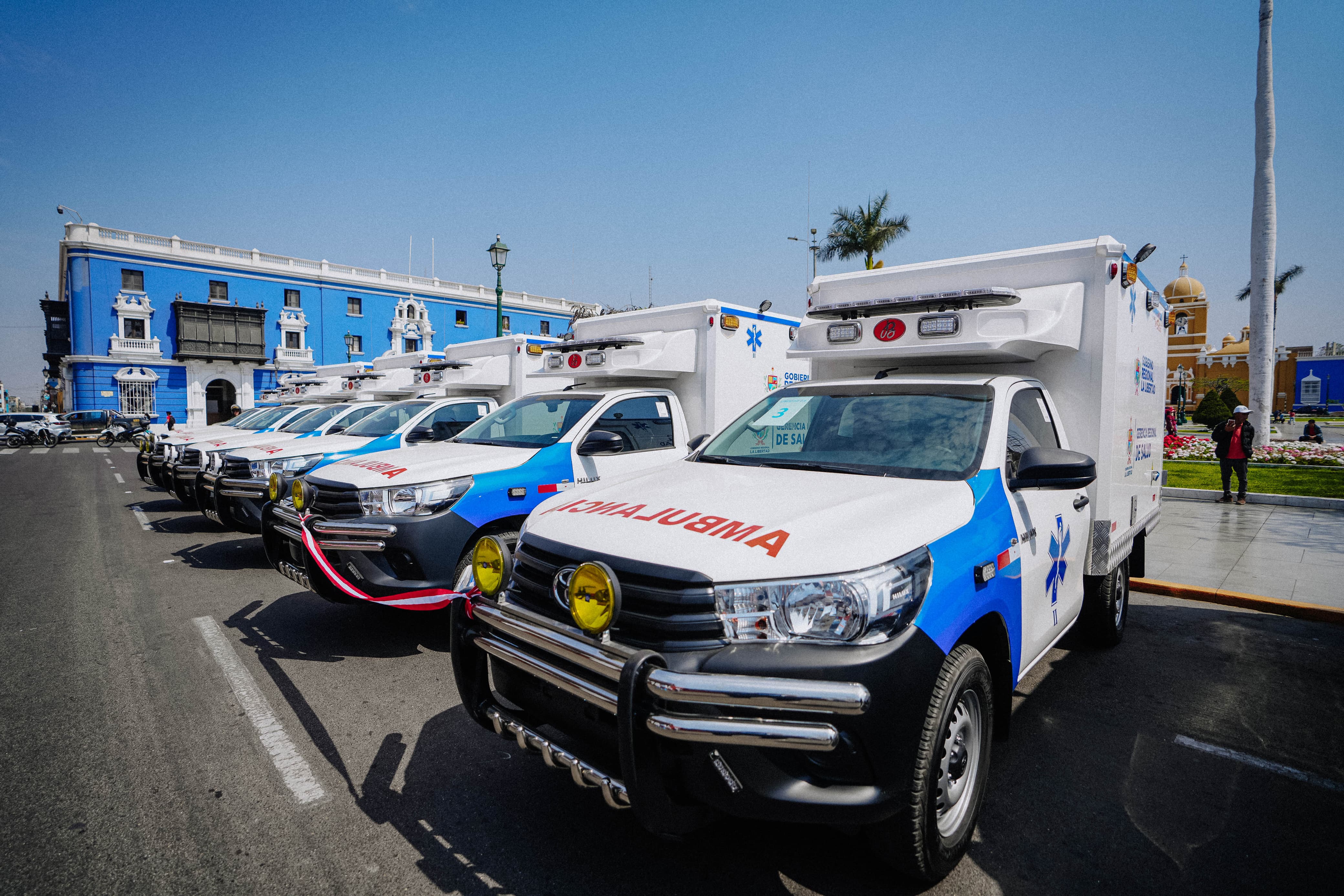 40 Ambulancias Compra El Gore La Libertad Para Salvar Vidas En El Ande