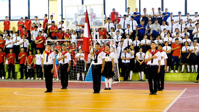 Juramentan promotores escolares de la I.E JimΓ©nez Pimentel.