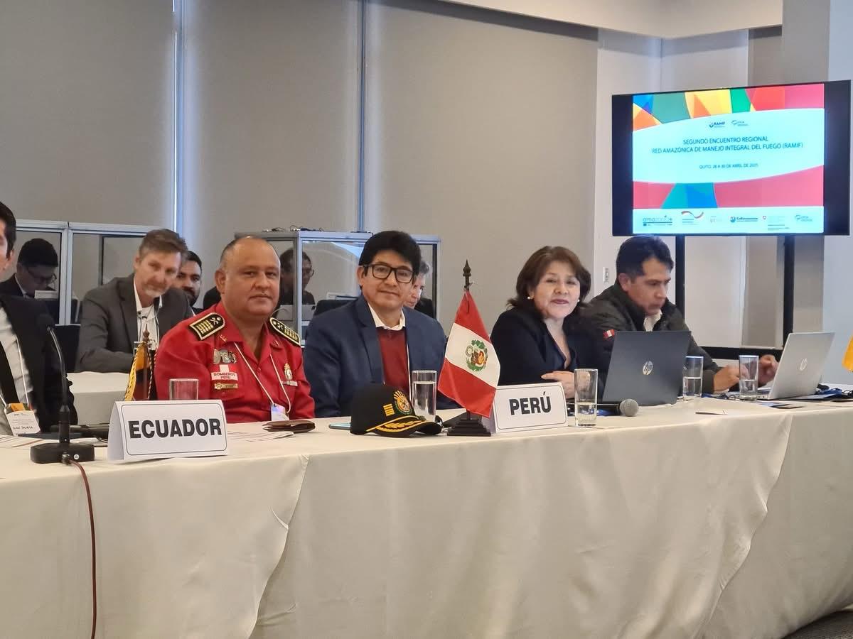 Archivo JPGE del OSINFOR presenta herramienta intercultural para prevenir incendios forestales ante ocho países de la Red Amazónica