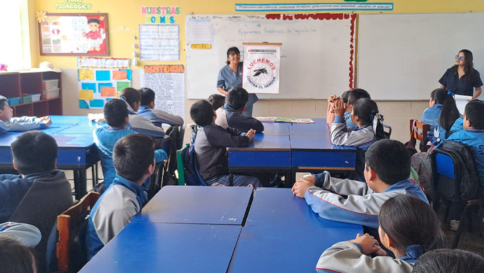 Escolares y profesores en más de 600 colegios de Lima Sur se convierten en “Agentes Anti Dengue”