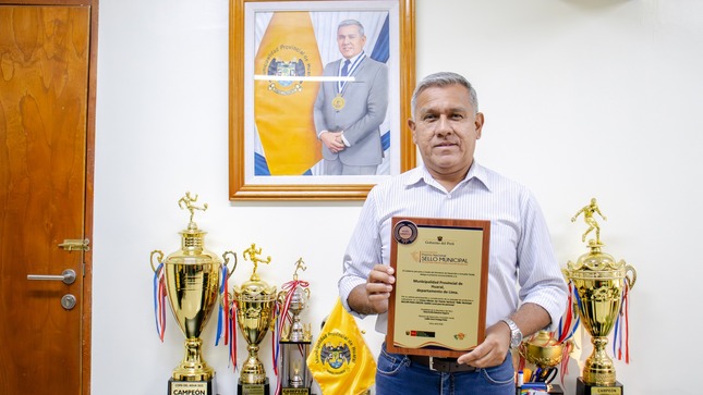 Municipalidad Provincial de Huaral, recibe insignia bronce del Premio Sello Municipal 8va Edición Incluir para Crecer