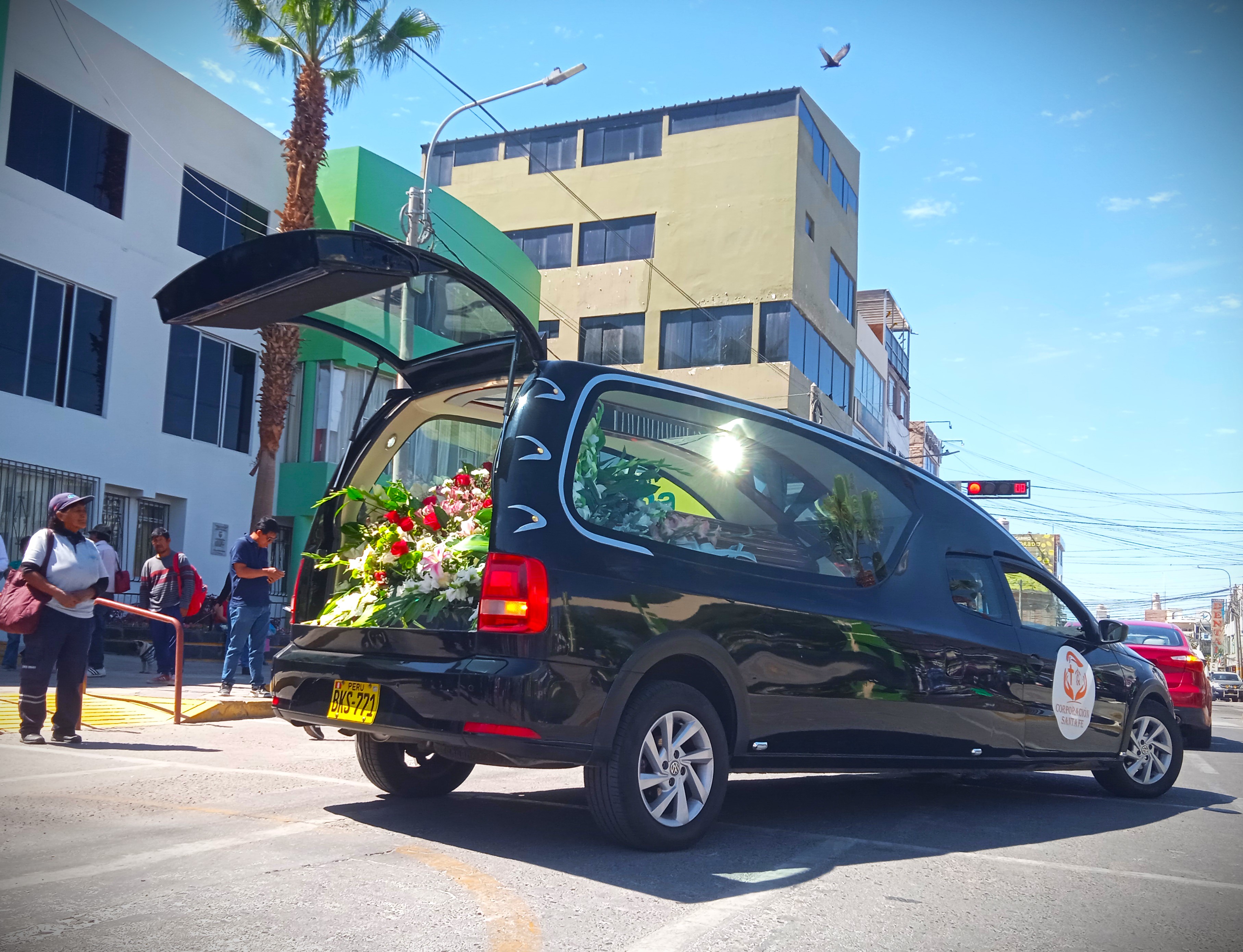 La Municipalidad Distrital de Majes, a través de su alcalde Jenry Huisa Calapuja y su cuerpo de regidores, expresa su más hondo pesar por el fallecimiento de Piareli Valdivia Deza, cariñosamente conocida como "Pia", quien en vida fue una destacada arquera y referente indiscutible del fútbol femenino de Majes y de nuestra región.