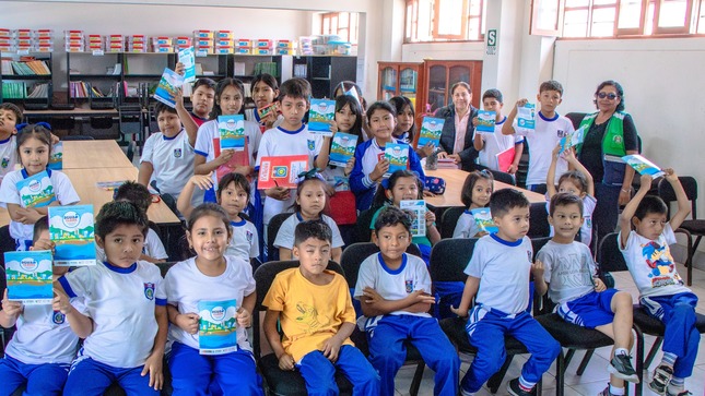 Educatón Ambiental en la I.E. 20403 Carlos Martínez Uribe